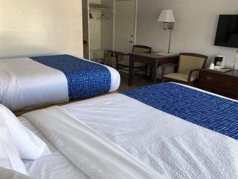 Travelodge By Wyndham Cape Cod Area West Dennis Экстерьер фото