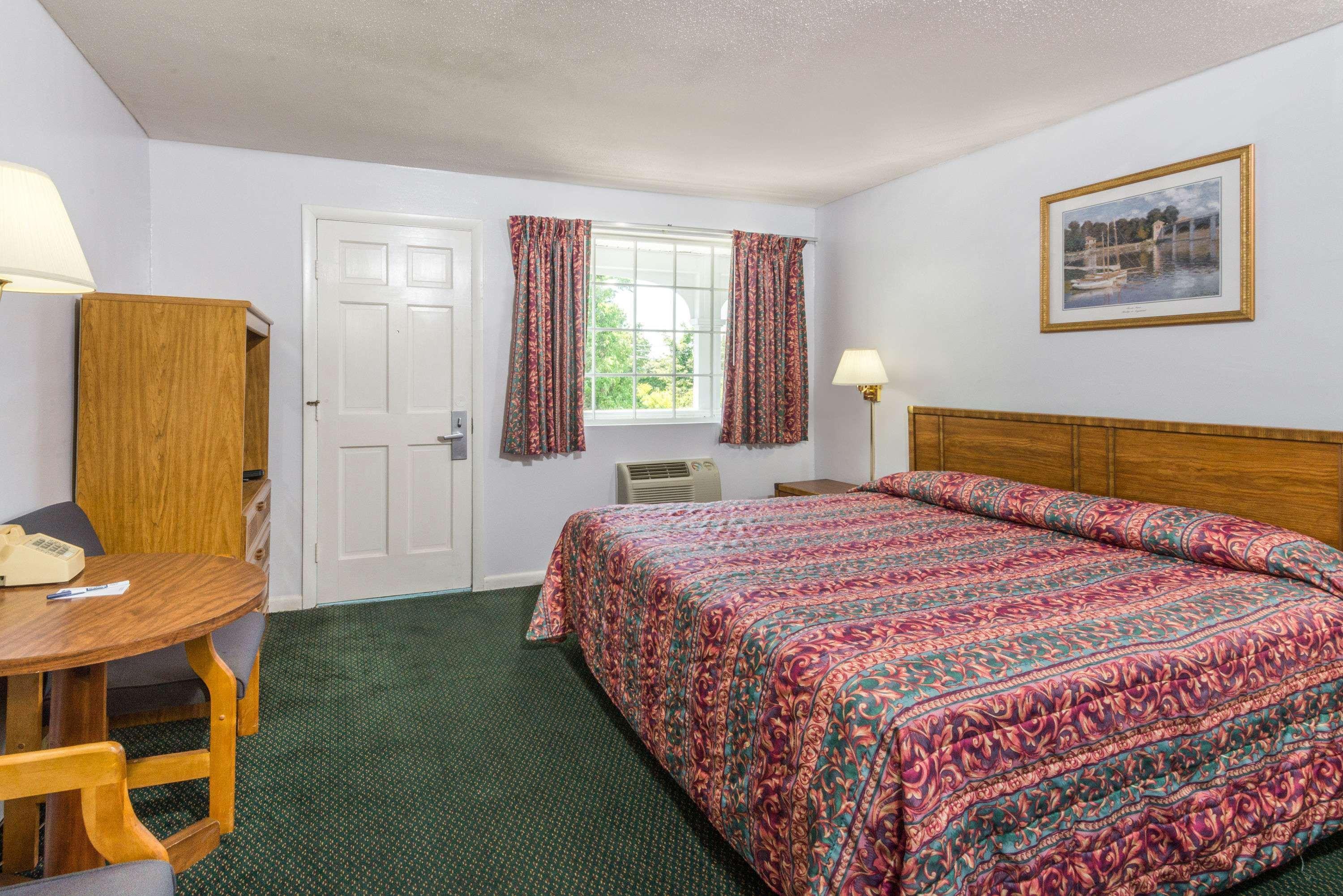 Travelodge By Wyndham Cape Cod Area West Dennis Экстерьер фото