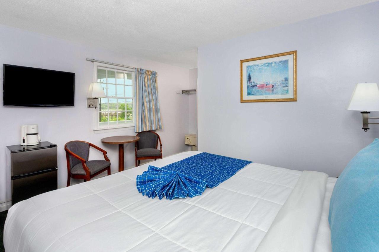 Travelodge By Wyndham Cape Cod Area West Dennis Экстерьер фото