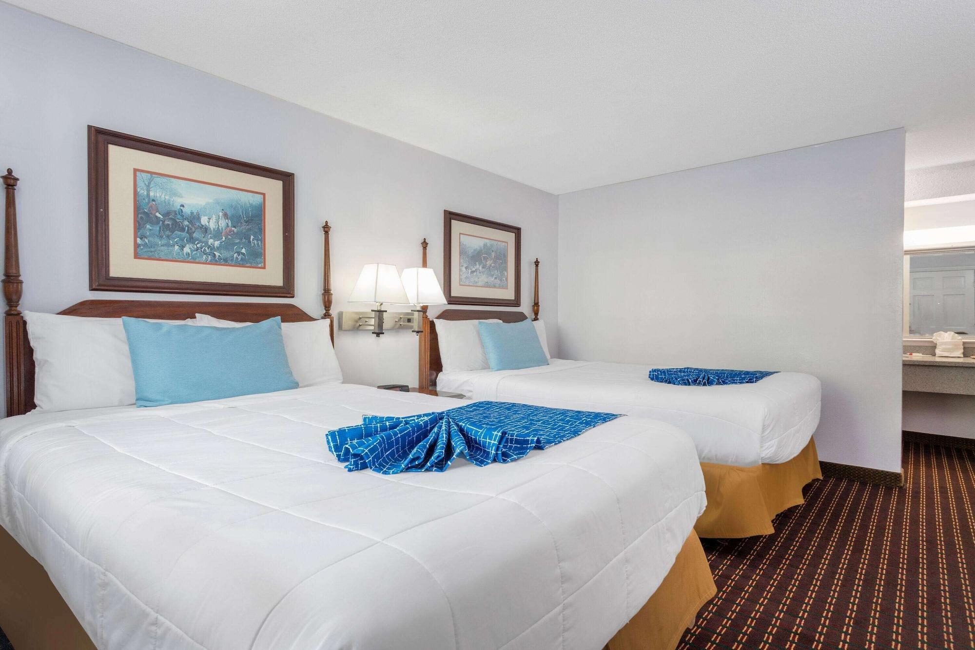 Travelodge By Wyndham Cape Cod Area West Dennis Экстерьер фото