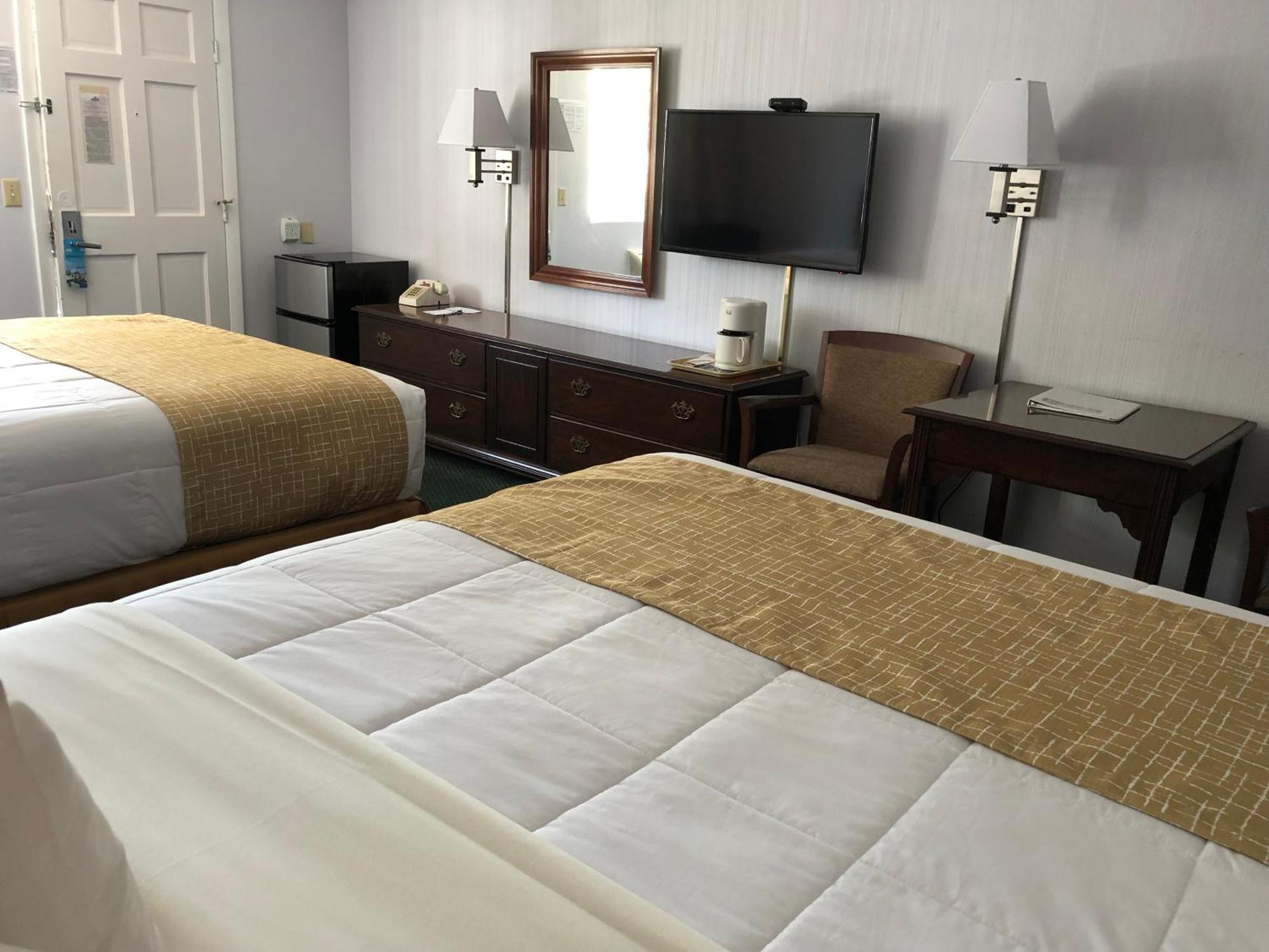 Travelodge By Wyndham Cape Cod Area West Dennis Номер фото